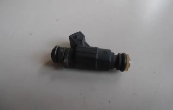 Mercedes-Benz A W168 Fuel injector