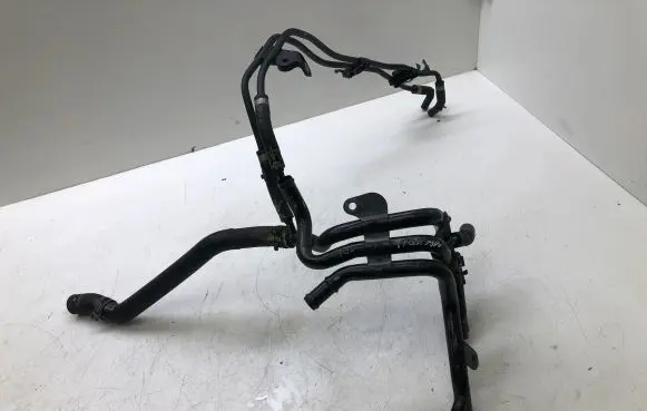 Volkswagen Tiguan Allspace Engine coolant pipe/hose 04L121064AR