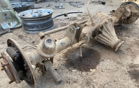 Suzuki Grand Vitara I Rear axle beam 