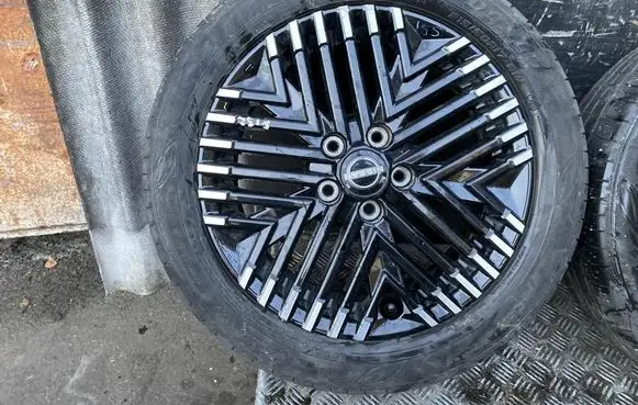 Nissan Leaf II (ZE1) R17 alloy rim 6WK6B