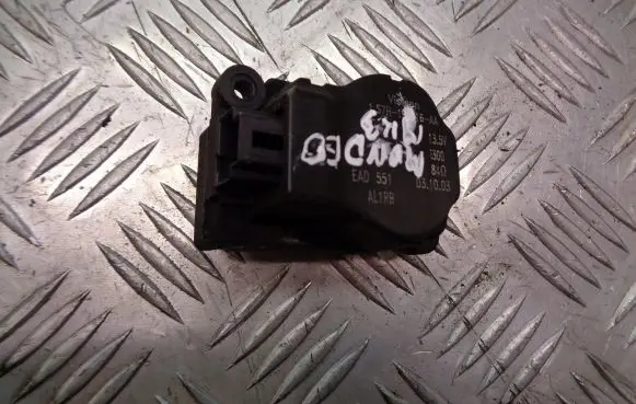 Ford Mondeo Mk III A/C air flow flap actuator/motor 41047324