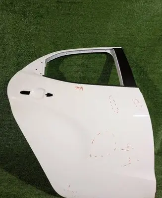 Toyota Yaris XP210 Rear door 