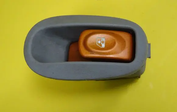 Renault Scenic I Electric window control switch 166696 7700836267