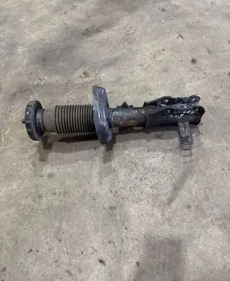 Opel Insignia A Front shock absorber/damper 13475854