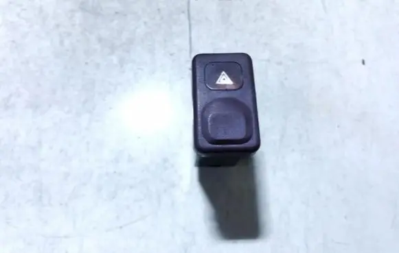 KIA Sportage Hazard light switch