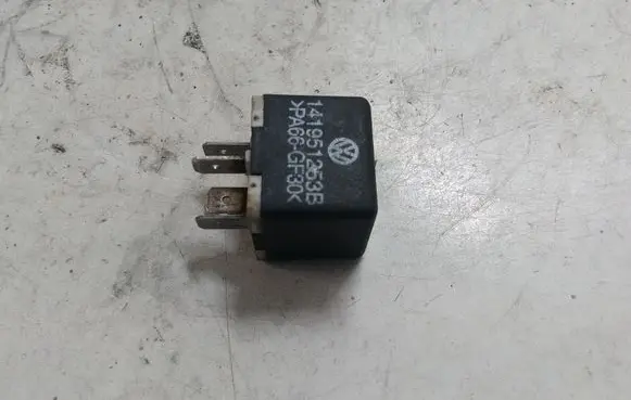 Audi A3 S3 8L Other relay 141951253B