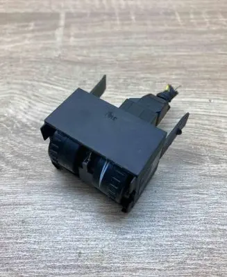 Volkswagen Touran I Headlight level height control switch 1T0941333B