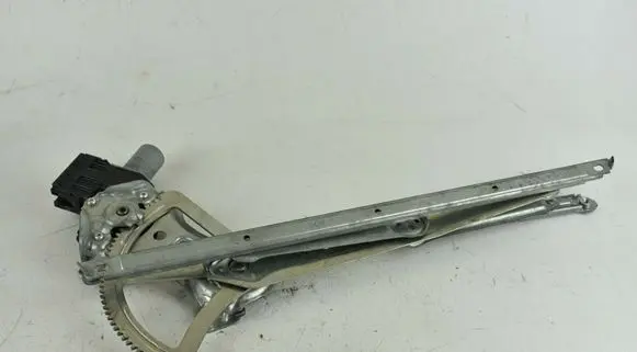 Toyota Land Cruiser (J150) Front door window regulator with motor 6980260090
