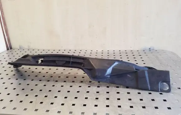 Toyota Corolla E120 E130 Fender mounting bracket 5382812050