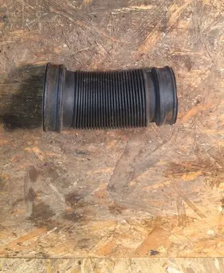 Audi A4 S4 B5 8D Air intake hose/pipe 8D0129627