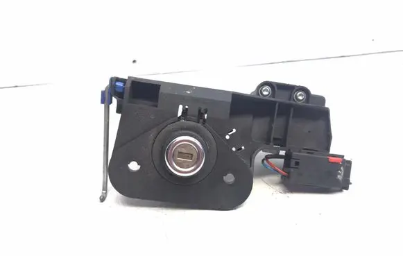 Opel Corsa C Tailgate/trunk/boot lock/catch/latch 32505603 0916349A