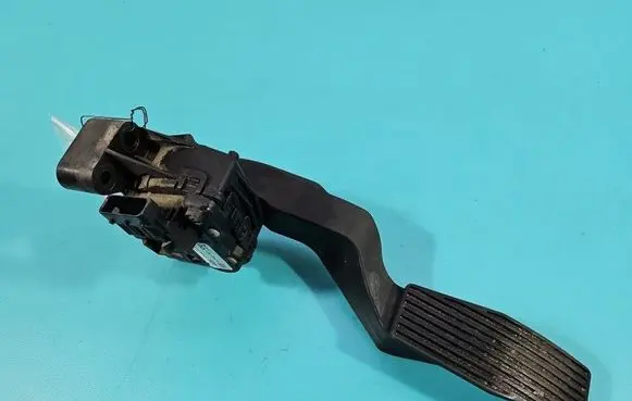 Opel Zafira B Accelerator throttle pedal 9202341 IMPRK1581003