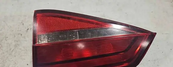 Volkswagen Jetta VI Tailgate rear/tail lights 5C6945094