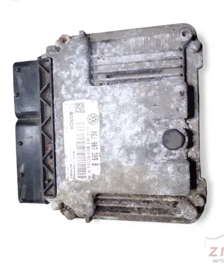 Volkswagen PASSAT B7 Engine control unit/module 06J907309B 0261S06014