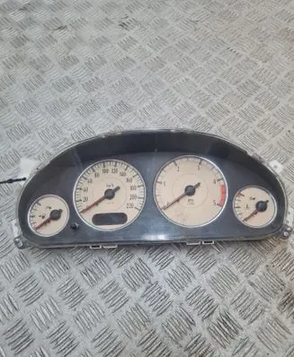 Chrysler Voyager Speedometer (instrument cluster) R528AC