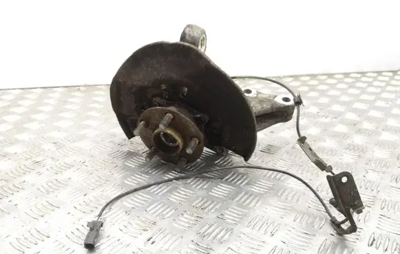Toyota Prius (XW30) Front wheel hub