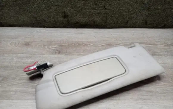 Volvo V50 Sun visor 17L403161