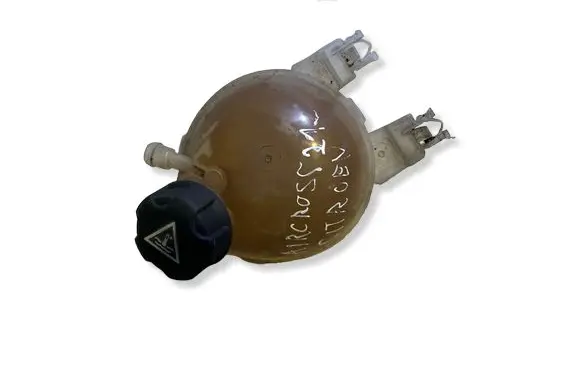 Citroen C3 Aircross Coolant expansion tank/reservoir 9800777280