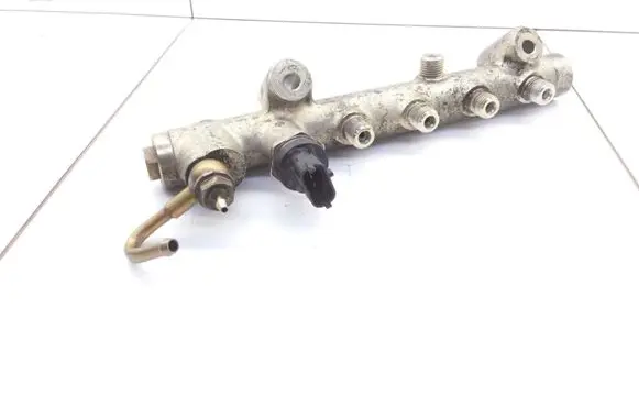 Opel Astra H Fuel main line pipe 0445214094 005385L3