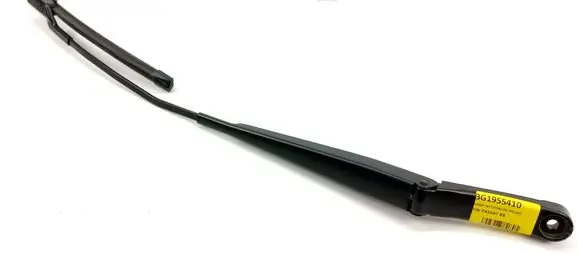 Front wiper blade arm