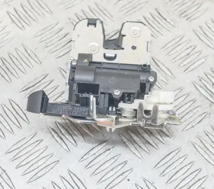 Audi A5 Tailgate/trunk/boot lock/catch/latch 8W0827503