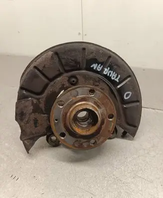 Volkswagen Touran II Front wheel hub