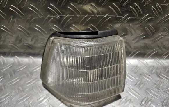 Mazda 626 Front indicator light 0520542 0520452R