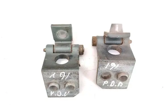 Peugeot 206 Front door hinges set 202