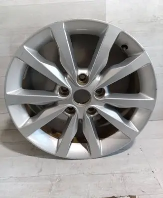 Jeep Cherokee R19 alloy rim 