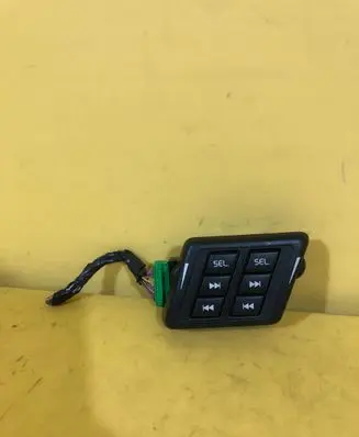 Volvo XC90 Charging relay RZ4R2P4K8