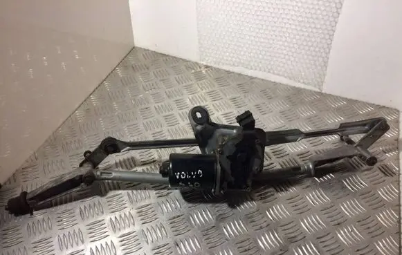 Volvo S60 Front wiper linkage and motor 8648345