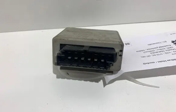 Volvo S70 V70 V70 XC Light module LCM 9442303