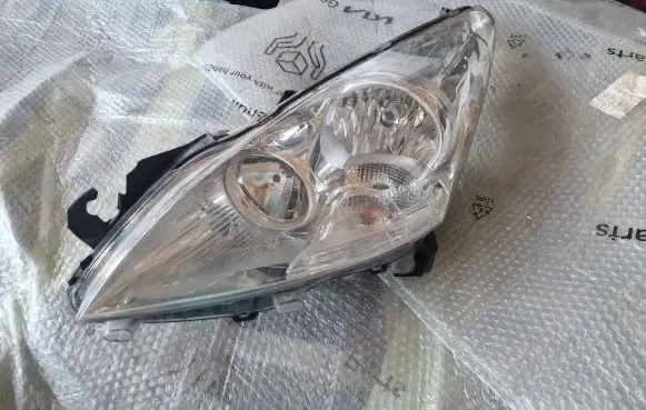 Peugeot 3008 II Headlight/headlamp 9682519180