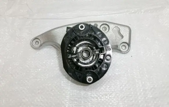 Peugeot Rifter Armrest lock 1684934980