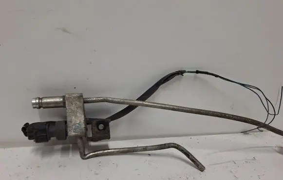 Toyota Avensis T250 Air conditioning (A/C) pressure sensor 