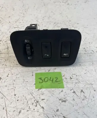 Renault Master III Headlight level height control switch 8200379685