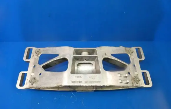 Jaguar XE Gearbox mounting bracket GX735060
