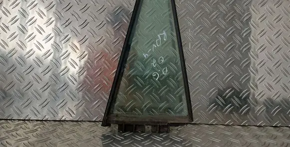 Toyota RAV 4 (XA30) Rear vent window glass 43R00122