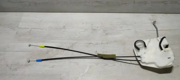 Mitsubishi ASX Front door lock