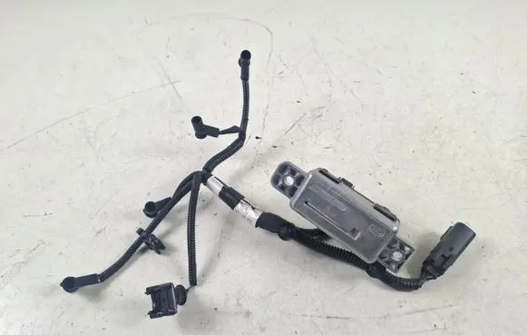 Volvo XC60 Glow plug pre-heat relay 0281003154