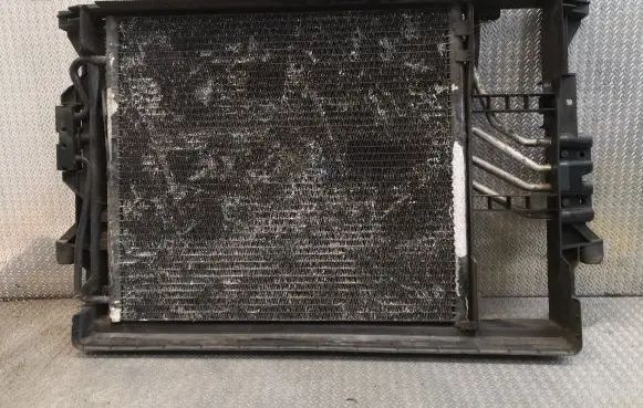 BMW 7 E38 A/C cooling radiator (condenser) 1737825 1737857