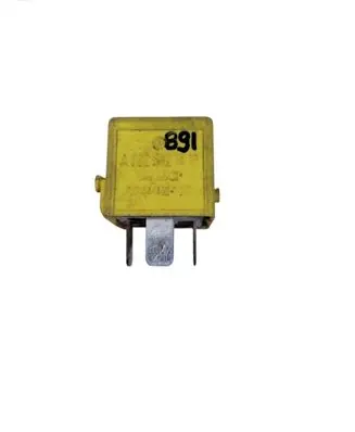 Mercedes-Benz C W202 Other relay A0025421419