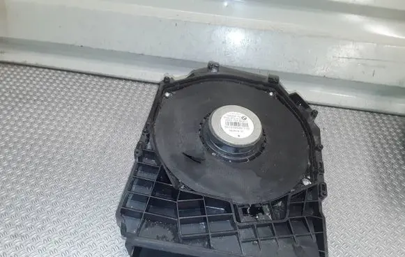 BMW 1 E81 E87 Subwoofer speaker 18820010 902275492911 6954871