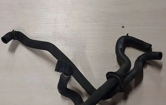 Audi A4 S4 B7 8E 8H Coolant pipe/hose 8E1265356L