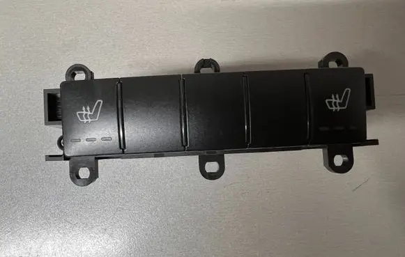 Mercedes-Benz A W169 Seat heating switch 1698208510 33460602