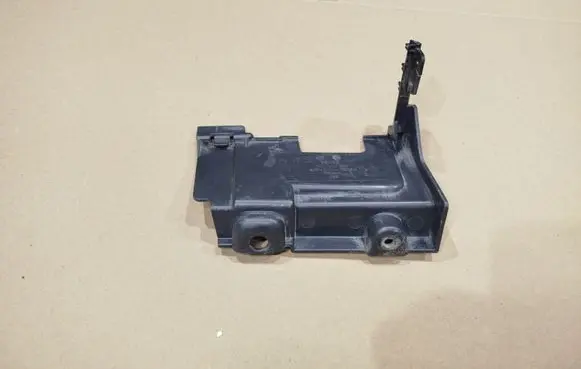 Volkswagen Crafter Rear bumper mounting bracket 7C0807824 82400