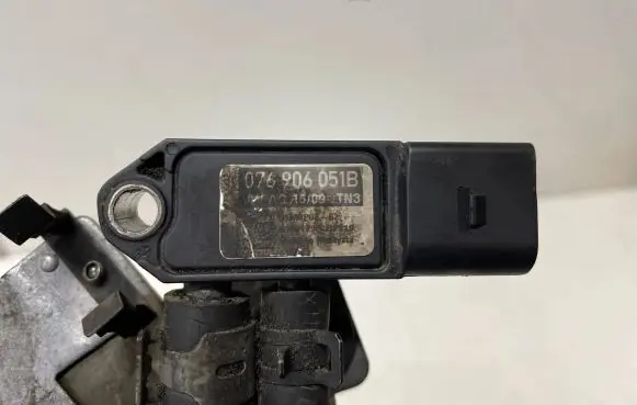 Skoda Fabia Mk2 (5J) Exhaust gas pressure sensor 076906051B