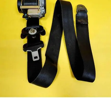 Peugeot 807 Front seatbelt 040114