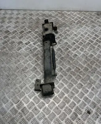 Renault Megane IV Bottom radiator support slam panel 701D 3517