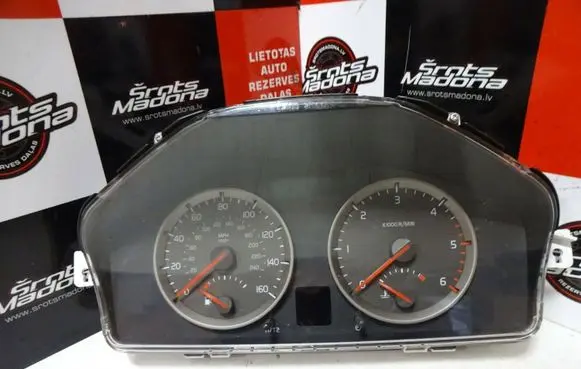 Volvo V50 Speedometer (instrument cluster) 30786347 30710071